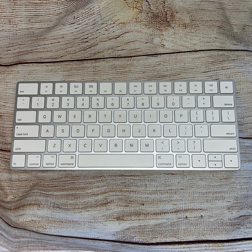 Apple Magic Keyboard A1644
